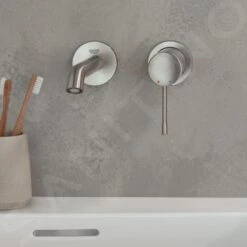 Grohe Essence - 2-gats Wastafelkraan M, Supersteel 19408DC1 -Thuis-Badkamer 484da0b9119d0681dfaa00e5